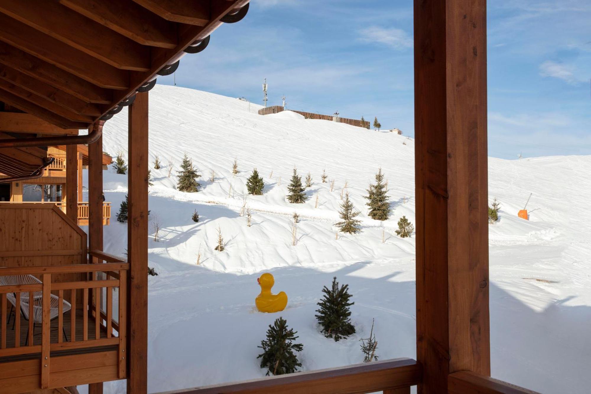 Grandes Rousses Hotel & Spa Alpe d'Huez Екстер'єр фото The ski resort of Les Saisies